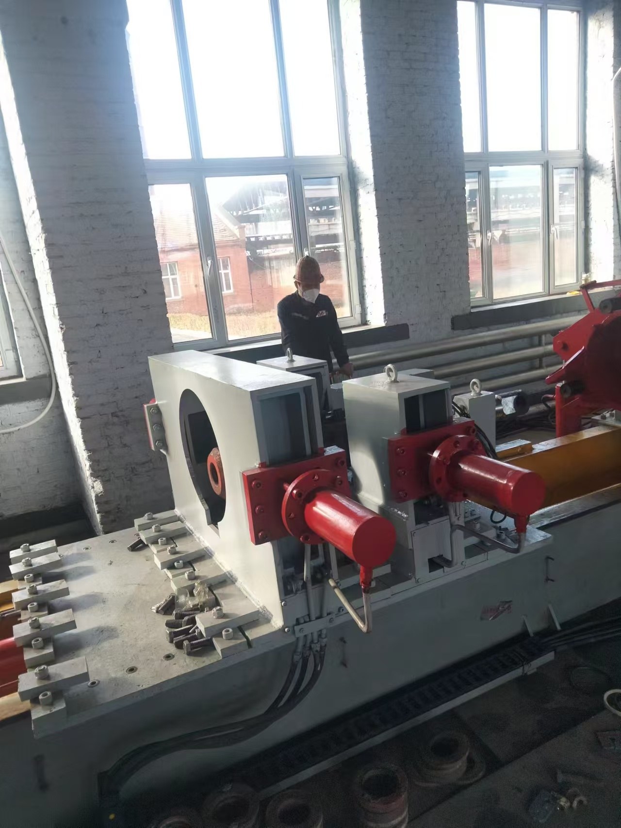 Horizontal Cylinder Disassembly Machine