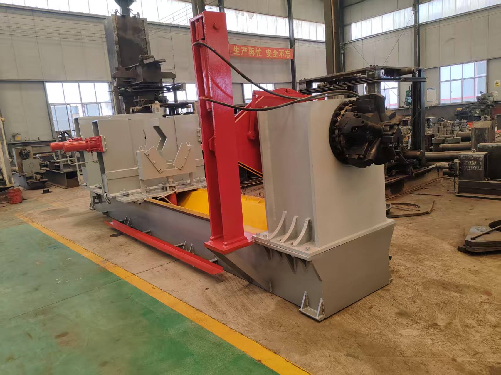 Intermediate Horizontal Hydraulic Ram Dismantling Unit