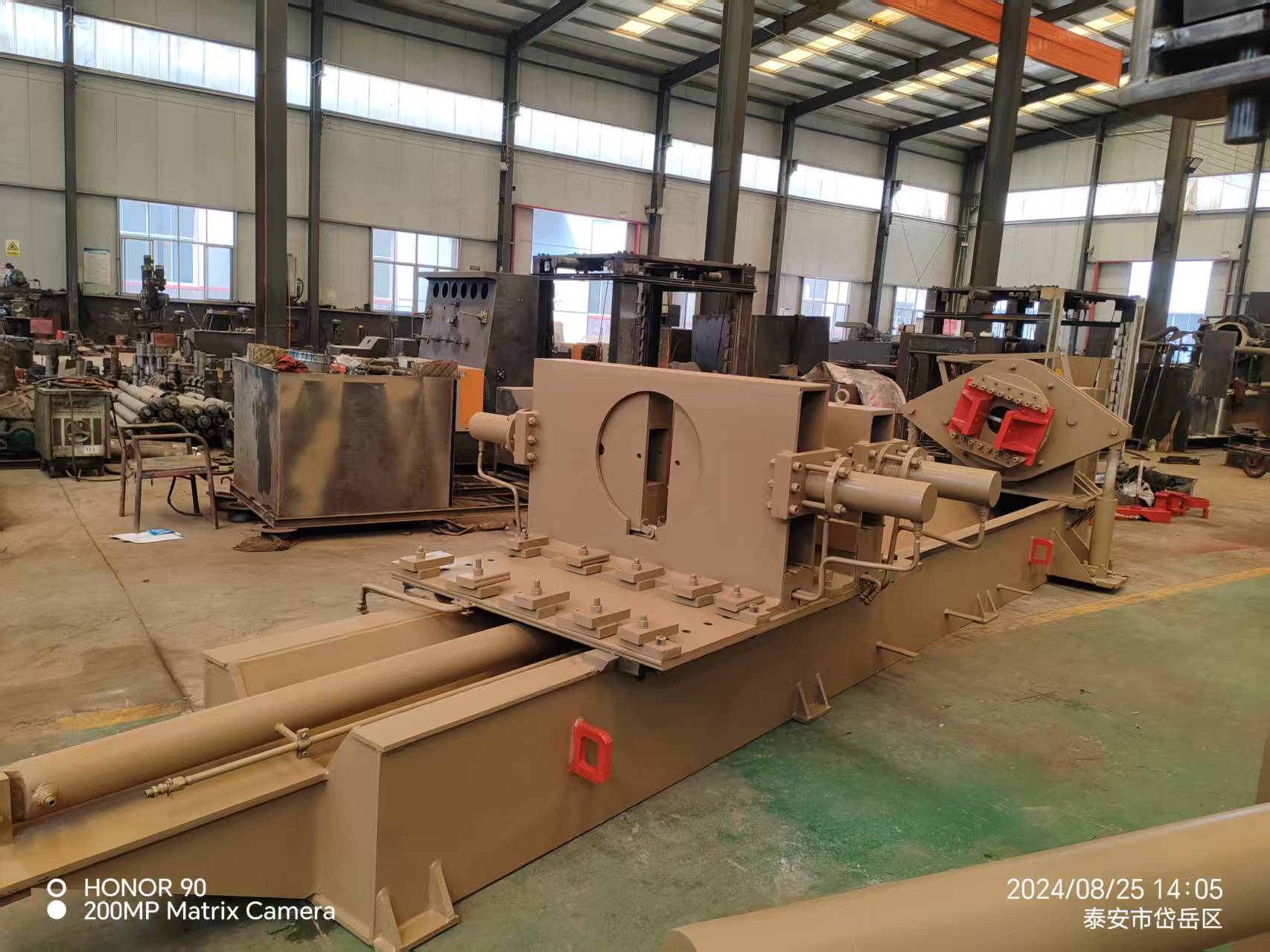 Benchtop Horizontal Hydraulic Actuator Disassembler