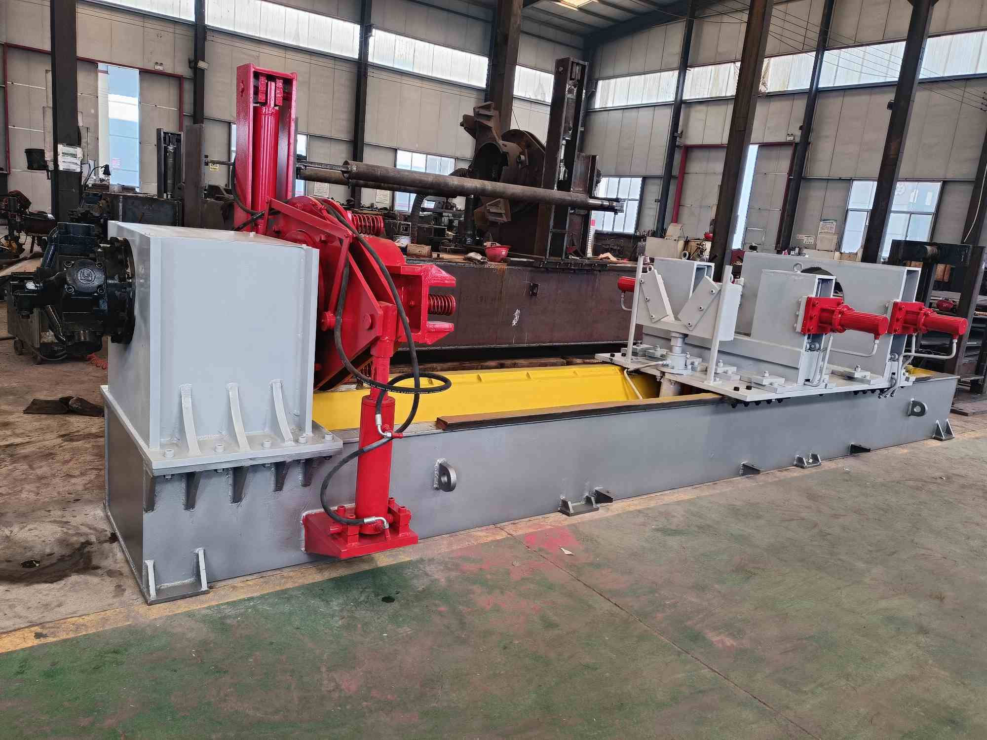 Horizontal column disassembly and assembly cylinder machine